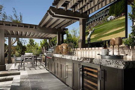 How to Prepare Your Outdoor Space for Summer Entertaining